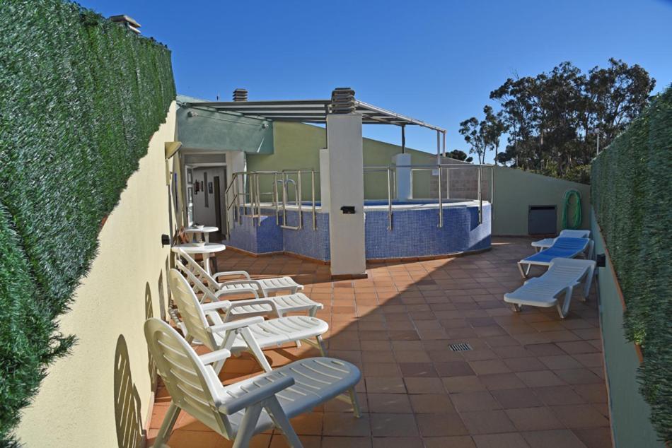 Apartamentos Ar Dosjoimi Lloret de Mar Bagian luar foto