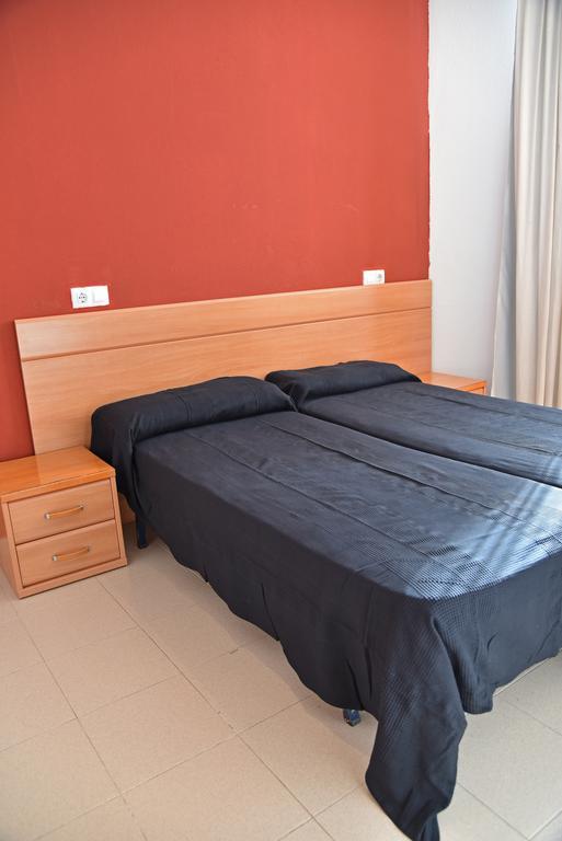 Apartamentos Ar Dosjoimi Lloret de Mar Bagian luar foto