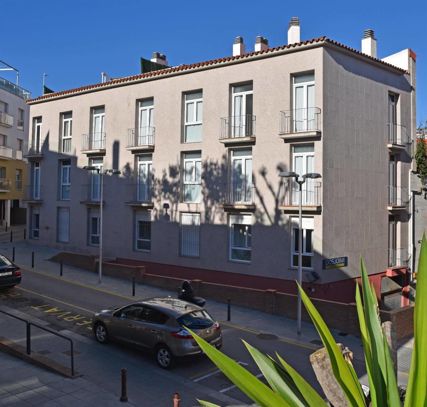 Apartamentos Ar Dosjoimi Lloret de Mar Bagian luar foto