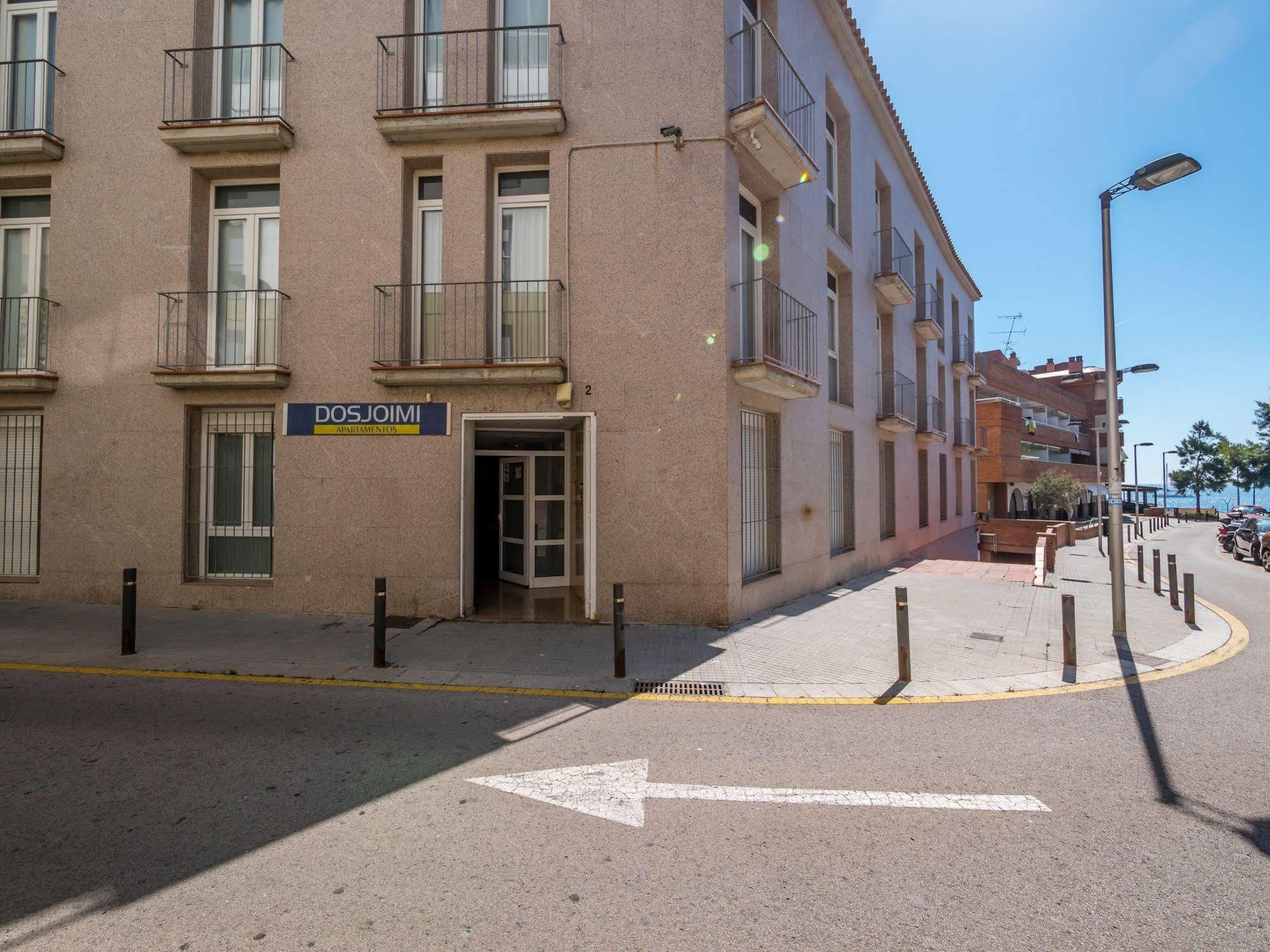 Apartamentos Ar Dosjoimi Lloret de Mar Bagian luar foto