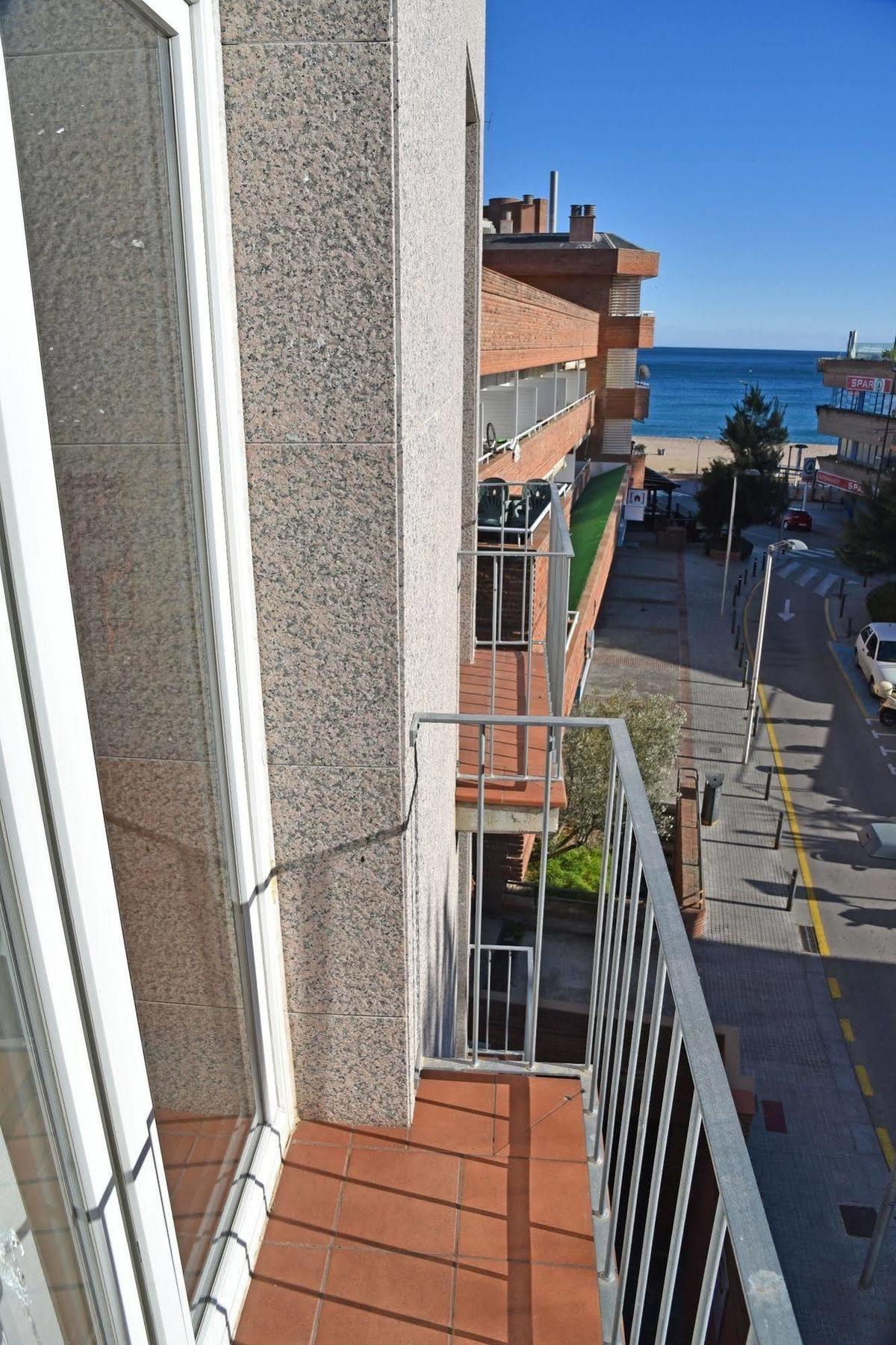 Apartamentos Ar Dosjoimi Lloret de Mar Bagian luar foto